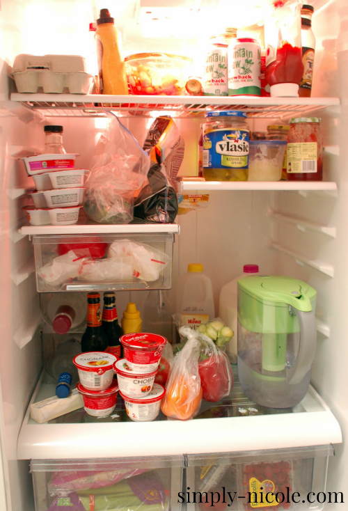 Cleaning and Organizing the Fridge at simply-nicole.com
